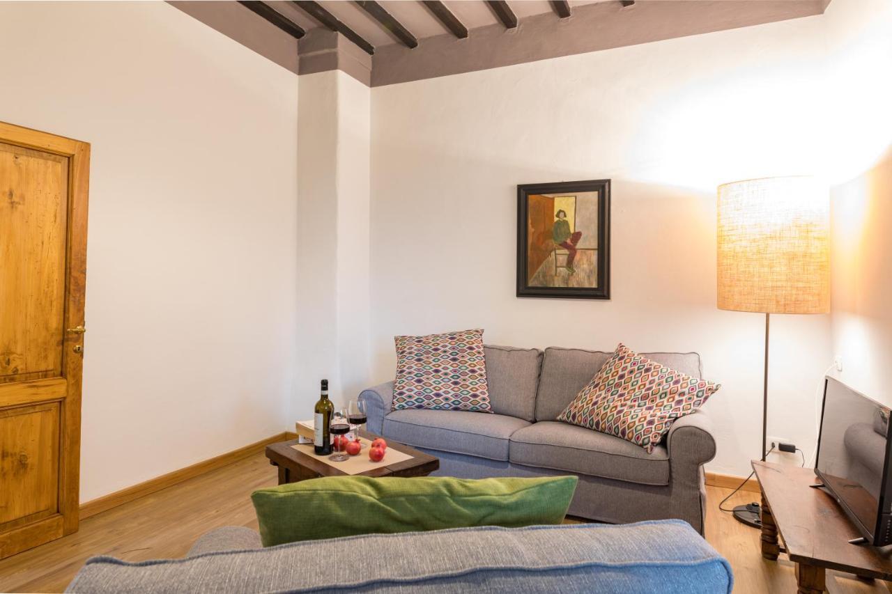 Villa Agriturismo Tenuta La Campana Asciano Luaran gambar