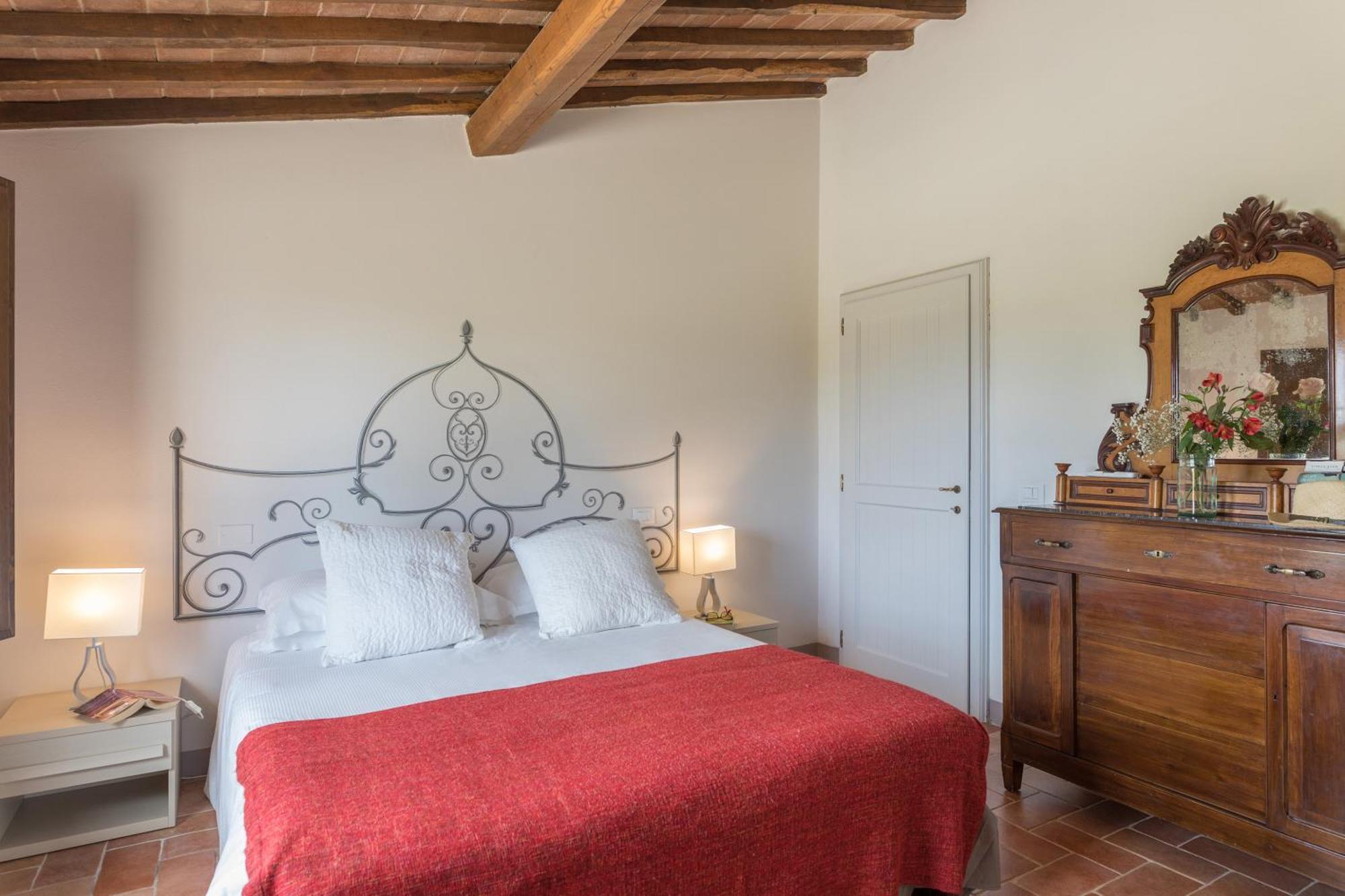 Villa Agriturismo Tenuta La Campana Asciano Luaran gambar