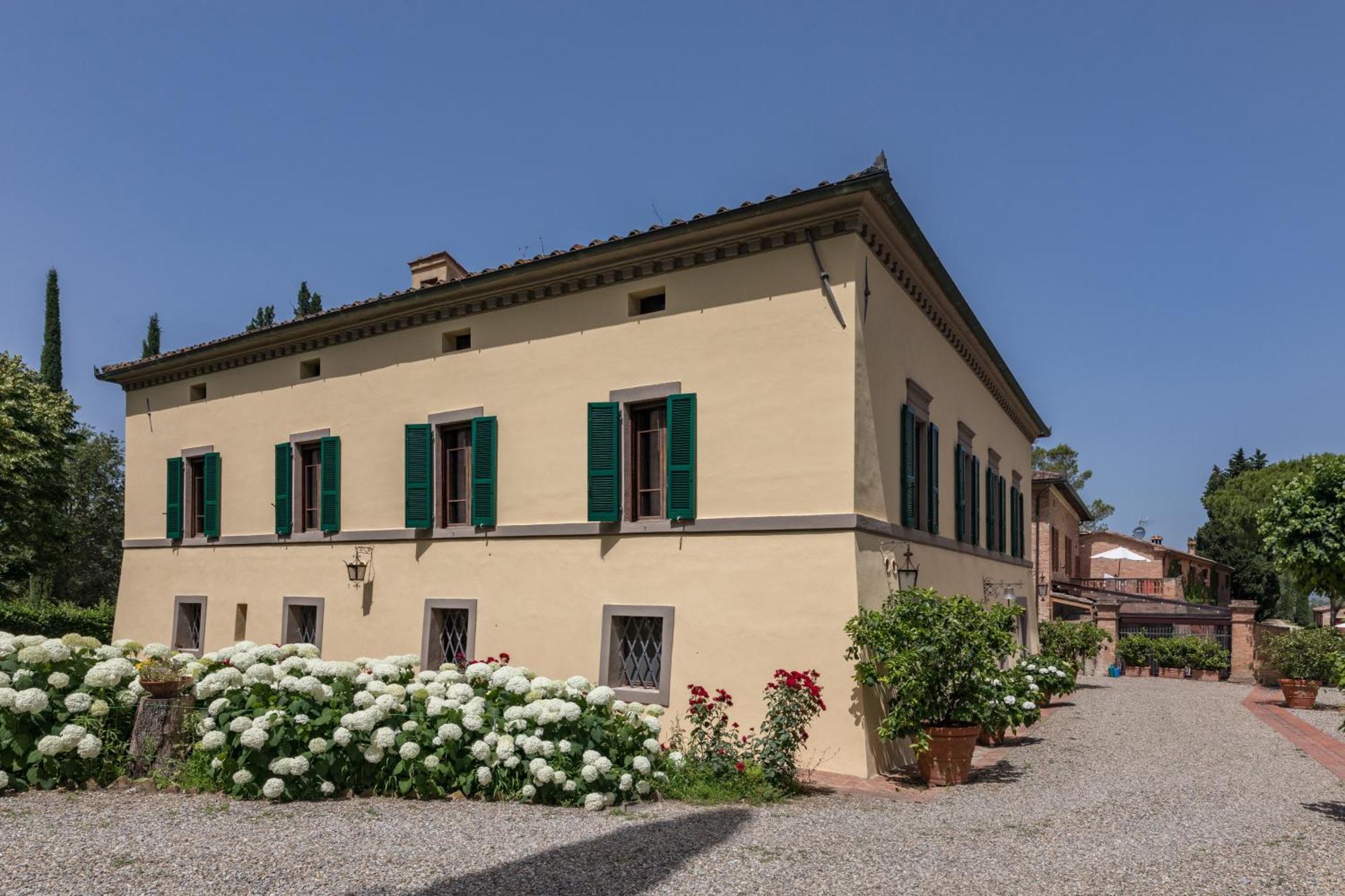 Villa Agriturismo Tenuta La Campana Asciano Luaran gambar